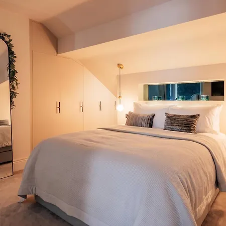 The Luxury Penthouse Apartment